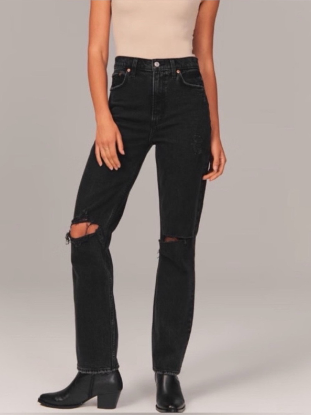 Abercrombie & Fitch 90s Straight Ultra High Rise Black Distressed Jeans